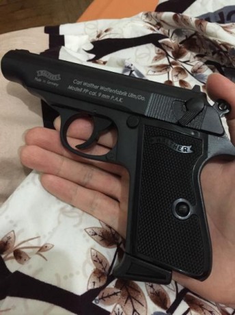 Hola tengo una pistola detonadora walther pk 380, lo compre hace un año estaba casi a 300 euros, está 01