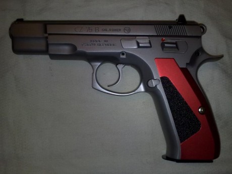 A poder ser, no envío arma, para tramitar la venta y entrega en Madrid. Gracias.
Marca: CZ.
Modelo: 75B 02