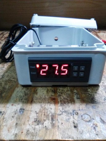 Buenas.
Os pongo unas fotos de la placa que me he fabricado para calentar una recalibradora RCBS.
Es similar 160