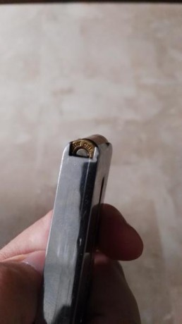 Pues eso pongo en venta estos dos cargadores.

No se exactamente a que pistola pertenecen, creo que la 51