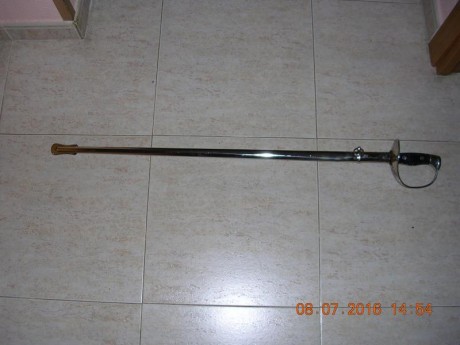 Vendo sable, con el cuño de la artillería de Toledo, por el cuño creo que es de 1890 mas menos , si algún 70