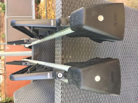 Hola, vendo barras originales para un bmw x1 (E84) del año 2011 al año 2016. mas el porta esquíes también 02
