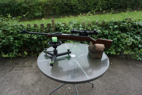 Buenos días,

Siguiendo con las ventas para recaudar fondos vendo Esta carabina Diana 48 en calibre 5.5.

Para 11