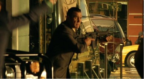 Compañeros,

En vista de las ganas de algunos (Elcafe, Wilcow, Vrakk, etc) por adivinar armas de películas 140