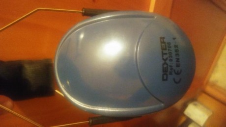 Buenas, resulta que tengo unos honeywell (tipico casco para el sonido de las armas) y al ponerme la escopeta 01