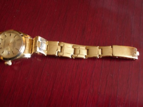 Vendo reloj de pulsera ROlEX Oyster Perpetual Datejust de señora, de oro, funcionando perfectamente.
Precio: 01