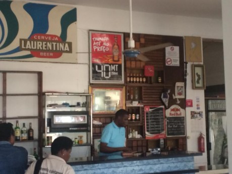 Hola:

Supongo que Brugent no será el único que quiera huir de malas noticias y polémicas. os propongo 52