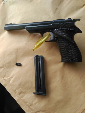 Hola vengo pistola Star FR del  22 por no usarla le falta el alza adjunto foto de el desmontado. la Pistola 00