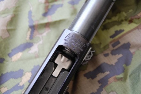 Buenos días, o mejor dicho tardes.
A pesar de manejar armas de fuego en mi vida laboral, soy bastante 01