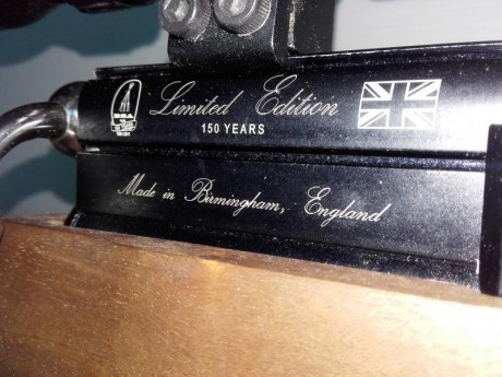 Se vende Bsa mk2 regulada serie limitada dos 150años calibre 4,5mm,en muy buen estado poco usada
comprada 01