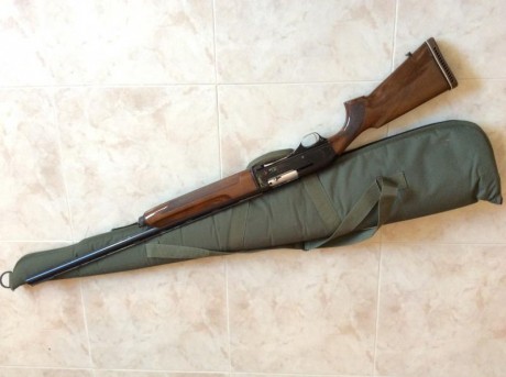 Vendo esta Lanber Victoria del 12 con chokes internos de 2,3 y 4 estrellas. Incluye funda de escopeta 02
