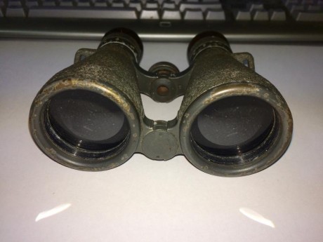 Vendo estos prismáticos Zeiss de la Primera Guerra Mundial. Los compre hace años en un rastro en Londres. 60