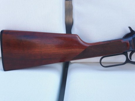 Winchester mod. 9422 XTR (palanca), cal. 22, estado excelente, precio 430 € (gastos de envío incluidos). 21