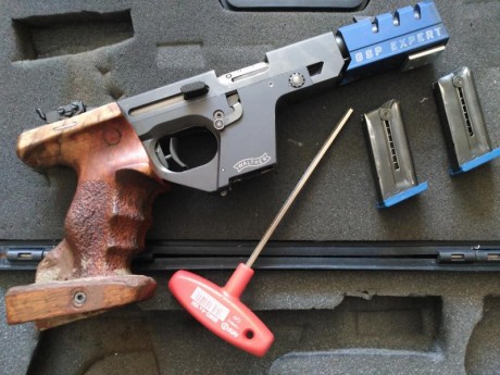 Vendo mi Walther GSP EXPERT, calibre 22. El arma está en perfecto estado como se puede ver en las fotos. 11