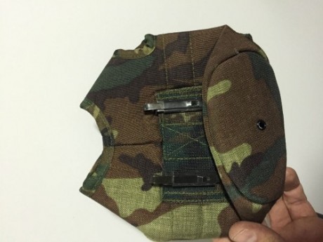 Se vende funda de cantinplora original ejército español. Sin usar 10