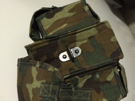 Se venden portacargadores cetme l, validos para alojar cualquier cargador 5,56 OTAN 10