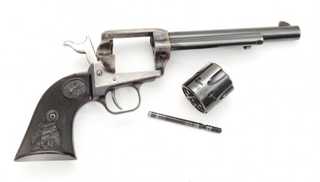 REBAJADO
Revólver Colt Peacemaker en .22 LR. (Original Colt USA, no réplica italiana).
Mecanismo de acción 00