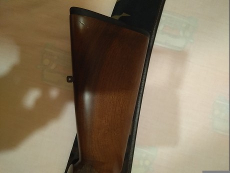 Vendo semiautomatica benelli bellmonte ll con 5 chokes maletin cañon de 71 la escopeta esta en perfecto 01