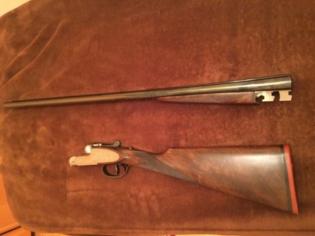 Vendo escopeta paralela UGARTECHEA 75, modelo de pletinas largas verdaderas,grabados finos tipo ingles, 02