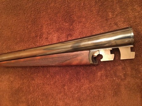 Vendo escopeta paralela UGARTECHEA 75, modelo de pletinas largas verdaderas,grabados finos tipo ingles, 10