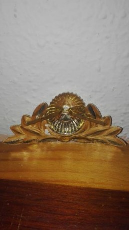 Se vende insignia gorra/gorro Ejército soviético años 80,perfecta.5 euros. 00