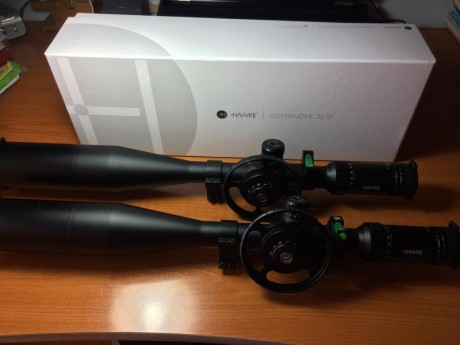 VENDO dos visores HAWKE de 8x32x56 de este año 2017. ( de JUNIO 2017). Los vendo por comprar dos LEUPOLD 01