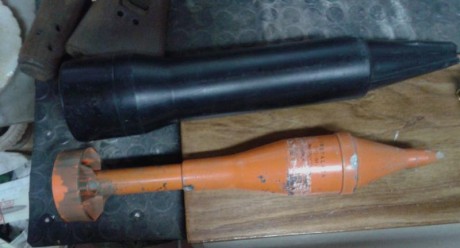 Vendo lote compuesto por:
Guardamanos y culatín originales en madera, sin uso. SIN HERRAJES. Perfectos 00