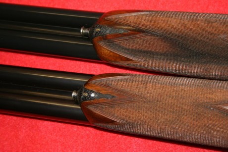 Vendo pareja de Pedro Arrizabalaga especial Monogatillo grabados Purdey con 4 juegos de cañones con apertura 32