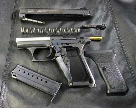 Pistola H&K modelo P7 M8. Calibre 9 mm Para. Cargador de 8 cartuchos.

La más segura del mundo. El 20