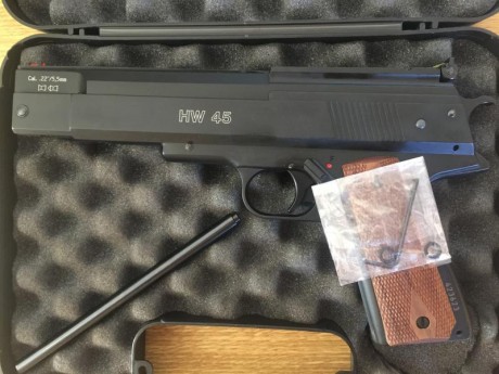 Buenas, vendo mi hw45 del 5,5 y  cañon del 4,5 original comprado aparte , esta muy nueva, todavia tiene 00