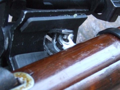 Pues si, quiero daros a conocer que he conseguido adaptar un bìpode de los tipo harrys al mosin nagant 40