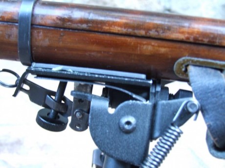 Pues si, quiero daros a conocer que he conseguido adaptar un bìpode de los tipo harrys al mosin nagant 50