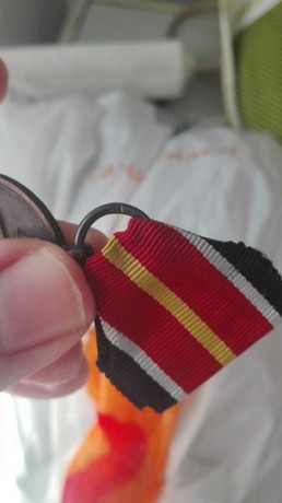 Se vende medalla división española de voluntarios en Rusia, original, buen estado.100 euros. 00