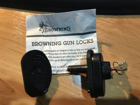 Revolver S&W modelo K-14 calibre 38 Spl, cañón de 6 pulgadas, estado excelente.  Gran precisión, modelo 00