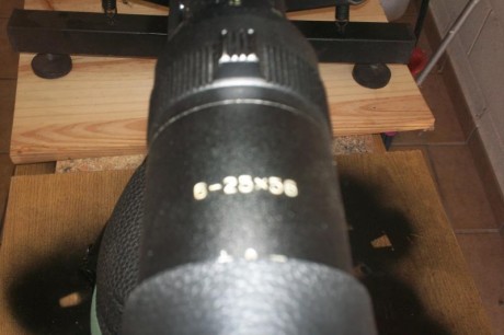 Vendo visor millet gold buck 6-25x56 reticula mildot con montura monopieza.tapas flipup y brida delantera,es 01