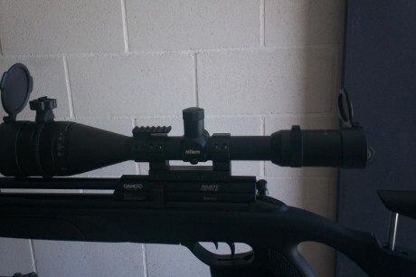 Vendo visor millet gold buck 6-25x56 reticula mildot con montura monopieza.tapas flipup y brida delantera,es 12