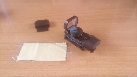 Vendo visor holografico. 

ideal para replicas airsoft o carabinas tacticas calibre .22
Dispone de diferentes 02