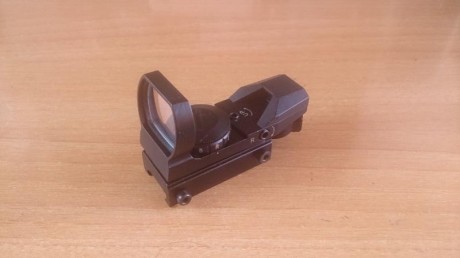 Vendo visor holografico. 

ideal para replicas airsoft o carabinas tacticas calibre .22
Dispone de diferentes 01