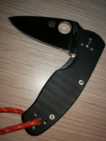 NAVAJA EXTREMA RATIO BF1 CLASSIC ORIGINAL.

2 Spyderco.

Extrema Ratio: 100€.

Spyderco Tenacius: 35€.

Hoja 02