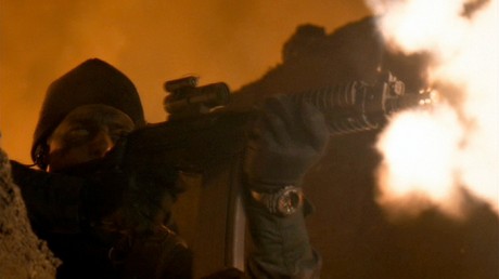 Compañeros,

En vista de las ganas de algunos (Elcafe, Wilcow, Vrakk, etc) por adivinar armas de películas 40