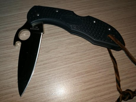 Navajas Spyderco.

Precio: 75€ más gastos de envío (2,5€ a Península por ASM GO), posibilidad de descuento 00