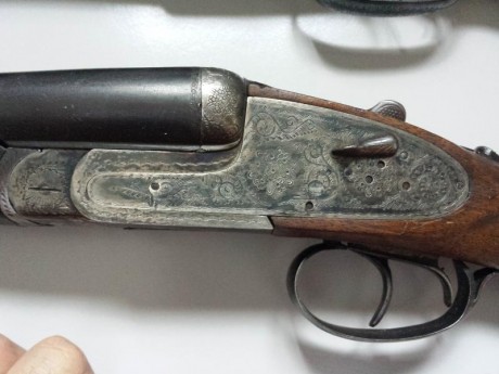 Buenas tardes , un buen amigo se retira de la caza y me ha pedido que le ponga a la venta sus 2 paralelas 02