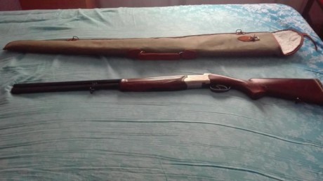 Se vende escopeta de caza superpuesta Azhur, calibre 12/70, no expulsora, doble gatillo, como nueva, regalo 02