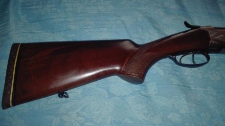 Se vende escopeta de caza superpuesta Azhur, calibre 12/70, no expulsora, doble gatillo, como nueva, regalo 01