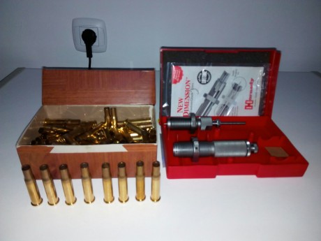 Hola, vendo unos Dies del 30-30 Winchester marca Hornady y 75 vainas nuevas.
Los Dies están completamente 01