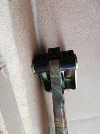 Vendo este cuerpo de arco + las palas de polea de la marca Hoyt Reflex.

Se entrega, lo que es el cuerpo 12