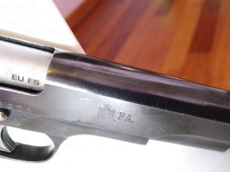 Hola.
Por otro proyecto vendo mi querida pistola Star S de la Policía Armada (por supuesto inutilizada) 00