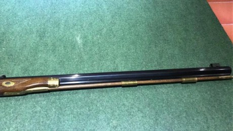 Se vende o se cambia rifle hawken Mach de ardesa  por ir dejando la afición, calibre 451. paso de estria 02
