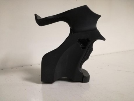 Cacha Hammerli AP40 para zurdos, talla M.
90€ envíos incluídos.
Whatsapp 635 627 830 01