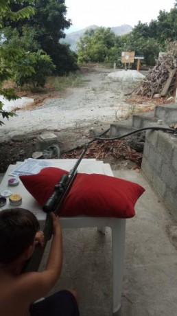 Hola! Ayer estuve probando estos dos balines a 13 metros conta una olla vieja de un grosor más que considerable 100